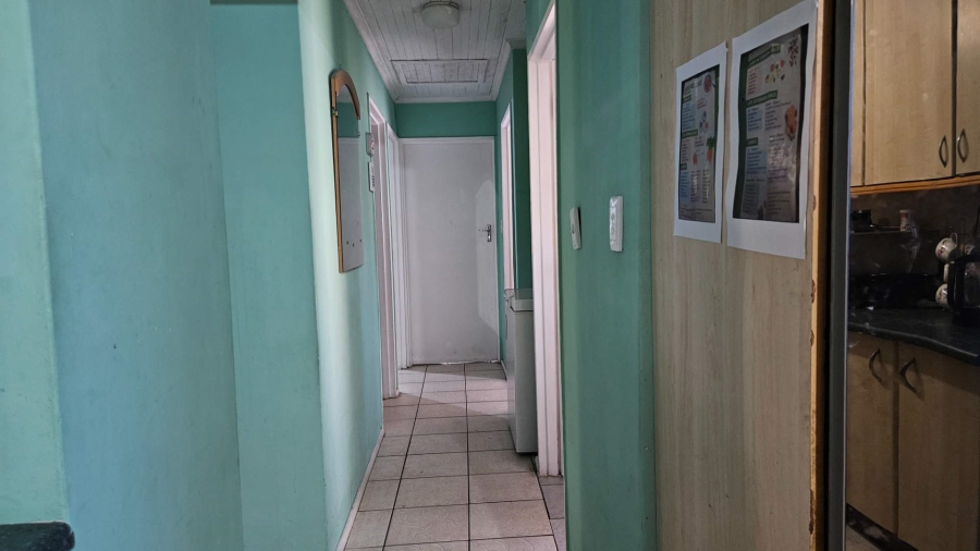3 Bedroom Property for Sale in Elsies River Western Cape